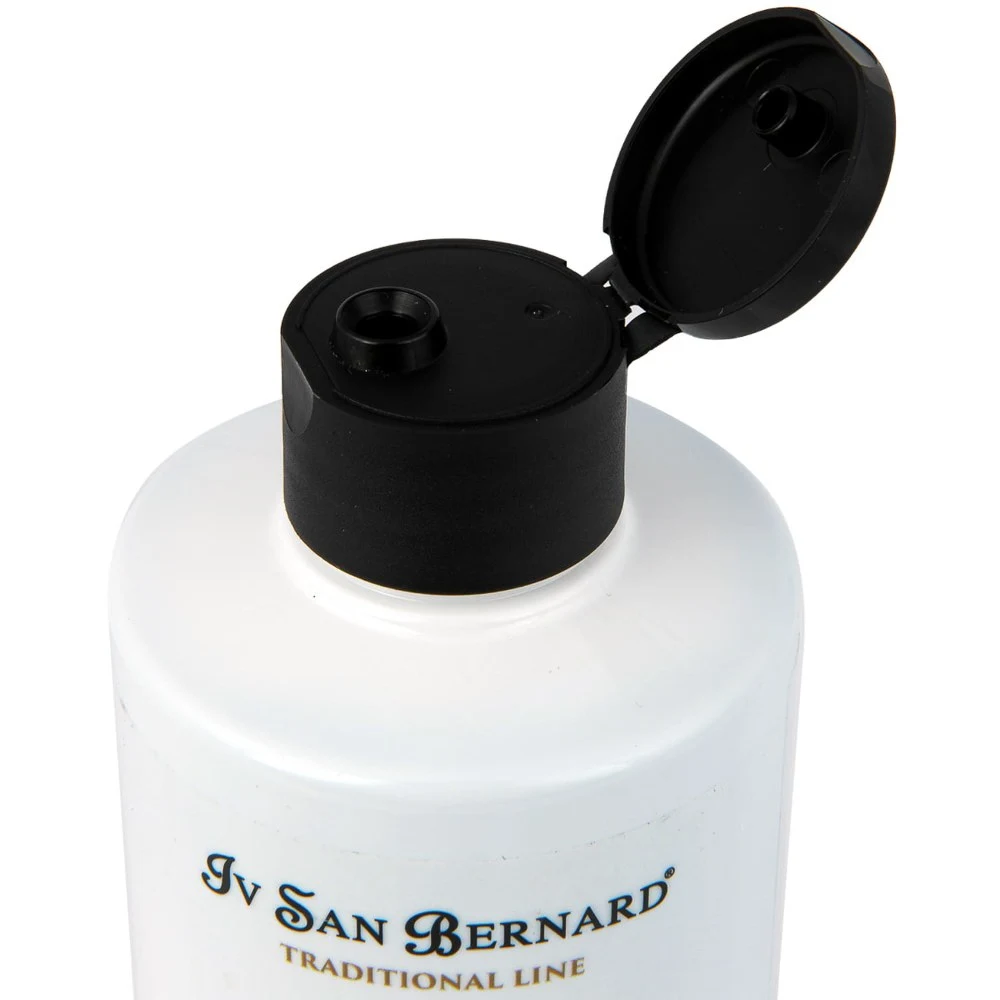 Шампунь Iv San Bernard Traditional Line Cristal Clean для устранения желтизны шерсти 500 мл