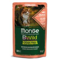 Влажный корм Monge Cat BWild GRAIN FREE для стерилизованных кошек, беззерновой, из лосося с креветками и овощами, паучи 85 г