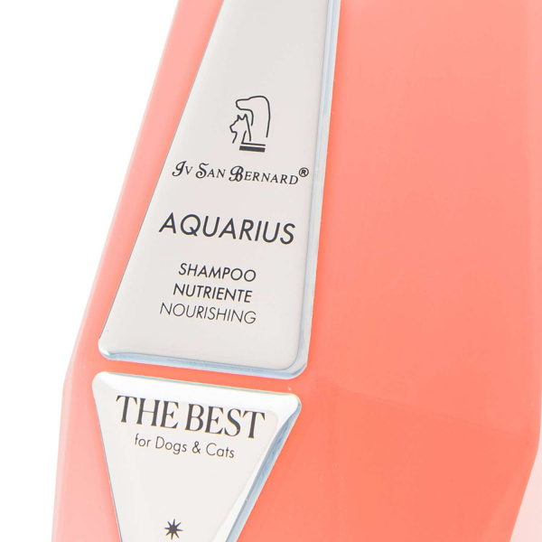 Шампунь Iv San Bernard The Best line Aquarius для восстановления и питания шерсти с экстрактом виноградной лозы 550 мл